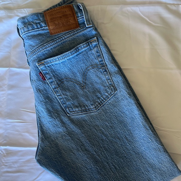 Levi’s Straight Leg Denim Jeans - Picture 4 of 7